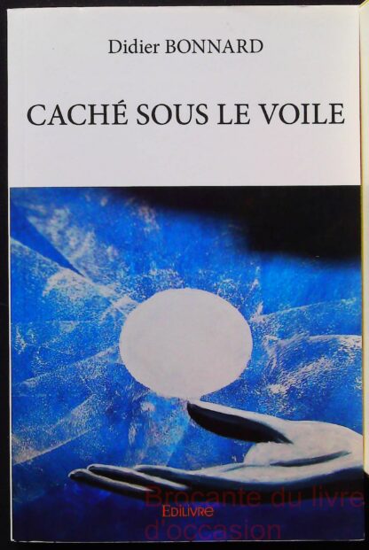 Caché sous le voile