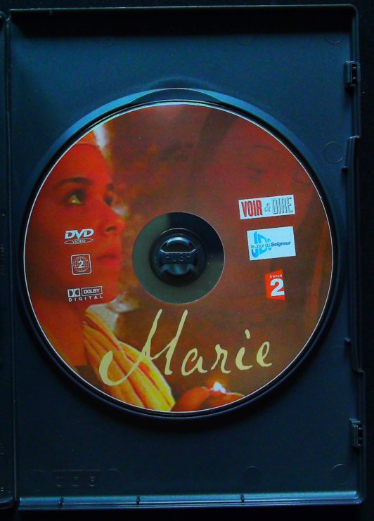 Marie, Si Proche des Hommes 1 DVD – Image 4